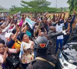 Civil servants cheering Adeleke after the court verdict