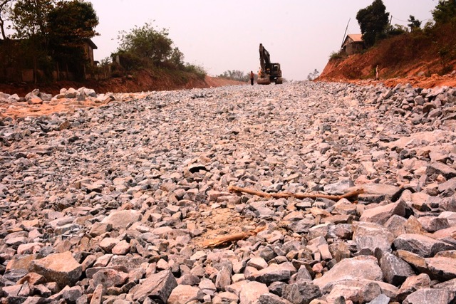 Commuters, Residents Groan Over Bad State Of Osogbo/Okinni/Ilobu Road