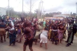 Herdsmen Terrorism: Youths & Women Protest In Anambra