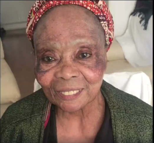 See How Make up Transforms This Old Lady