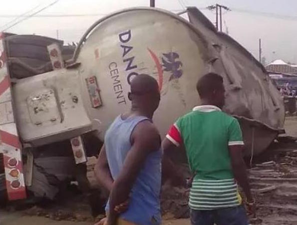 Just In: Truck Crushes Pupils Numbering 15 In Lagos