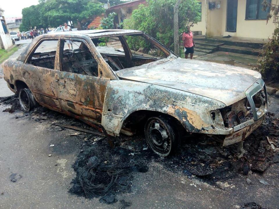 Photos From the Police And Navy Clash In Calabar (photos)