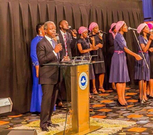 Acting President Yemi Osinbajo Pictured Preaching At RCCG in Abuja On Sunday