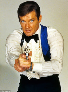 James Bond Actor Dies
