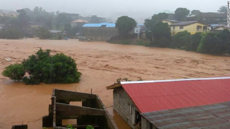 Flood Kills 14 ln Niger