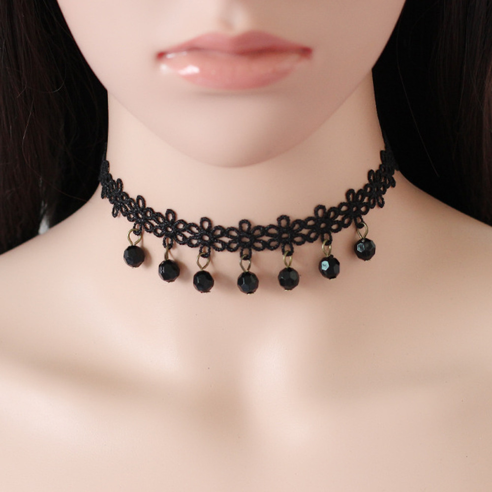 Chokers In Fashion Trend