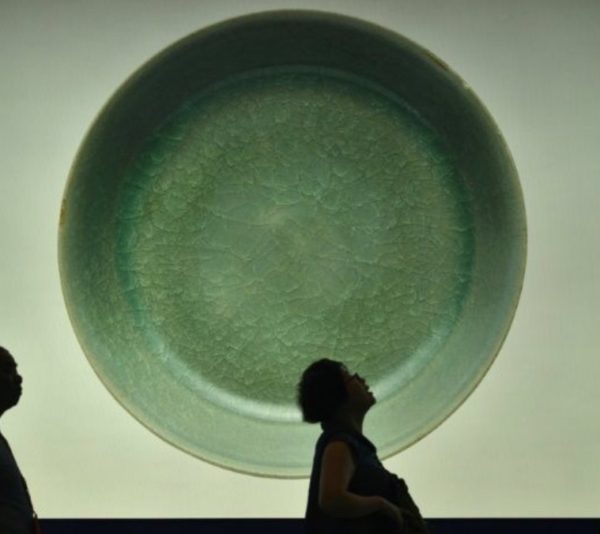 1000 Year-Old Chinese Bowl Sells For $37.7m