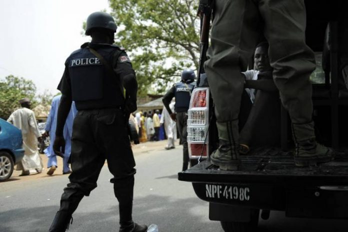 Police Arrest 5 Suspected Traffic Robbers In Lagos