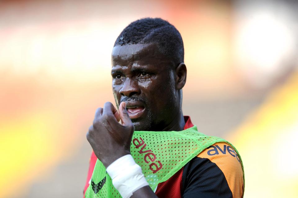 Ex-Arsenal Player, Emmanuel Eboue, Broke, Can’t Afford Washing Machine, Sleeps On Floor
