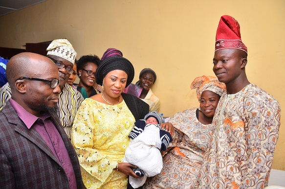 (Photos) Osun First Lady Visits First Baby of the Year