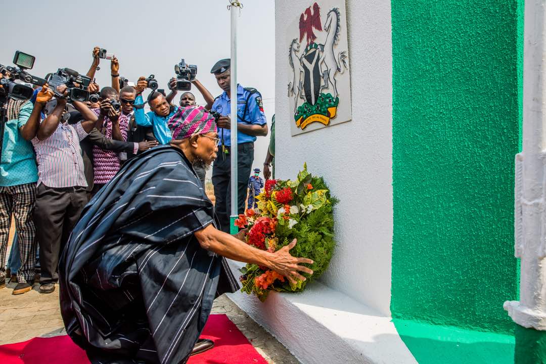 PHOTONEWS: Aregbesola Lays Wreath In Honour Of Fallen Soldiers