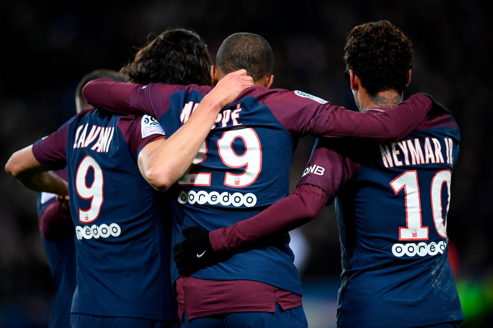 PSG Wins French Ligue Title Sixth Time