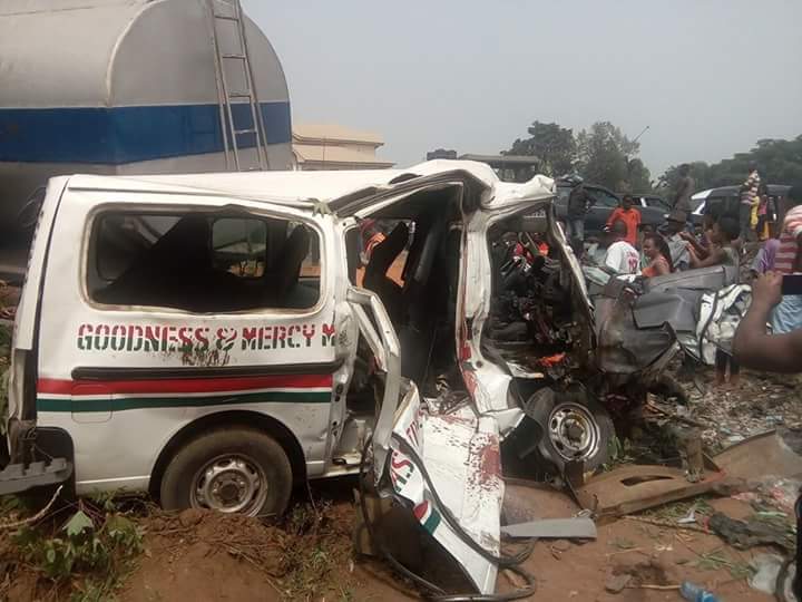 Tragedy In Bauchi State As 21 Students, 3 Teachers Die In Car Crash