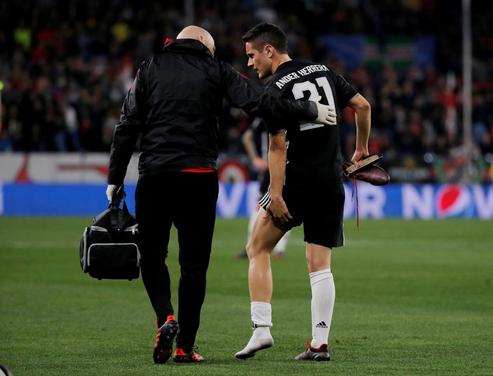 United Reveals Worry  About Herrera’s Injury