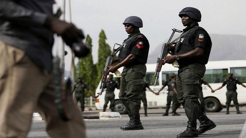 Anambra Police Foil Robbery Attack, Recover Two AK-47 Rifles
