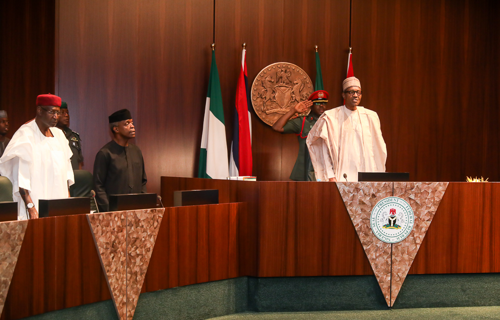 PHOTONEWS: Buhari Meets APC Governors