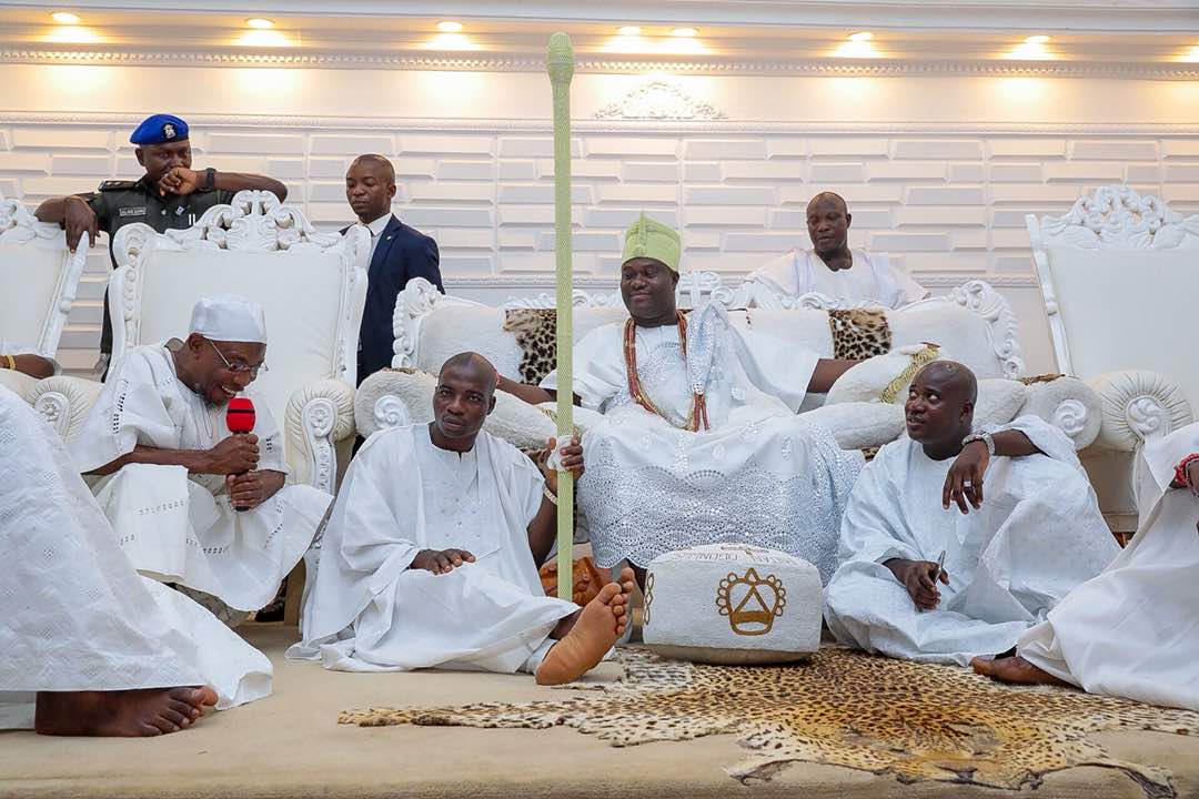 PHOTONEWS: Aregbesola Visits Ooni As He Tours Ife Federal Constituency