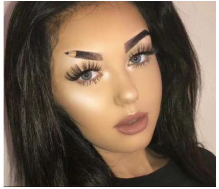 Makeup Artist Introduce ‘Pencil Brows’