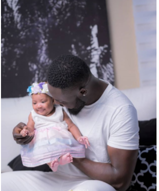 Yomi Casual Releases Beautiful Family Pictures