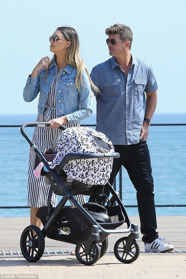 PHOTOS: Robin Thicke And April Love Geary Enjoy Day Out With Their Daughter Mia In Malibu