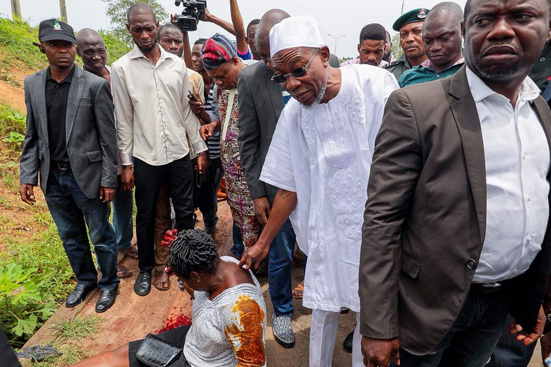 PHOTONEWS: Aregbesola Rescues Accident Victims