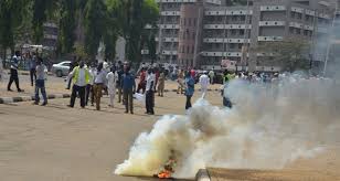 Soldiers Clash With Shiites Protesters in Abuja