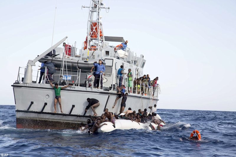 Coastguards Picks Up 948 African Migrants