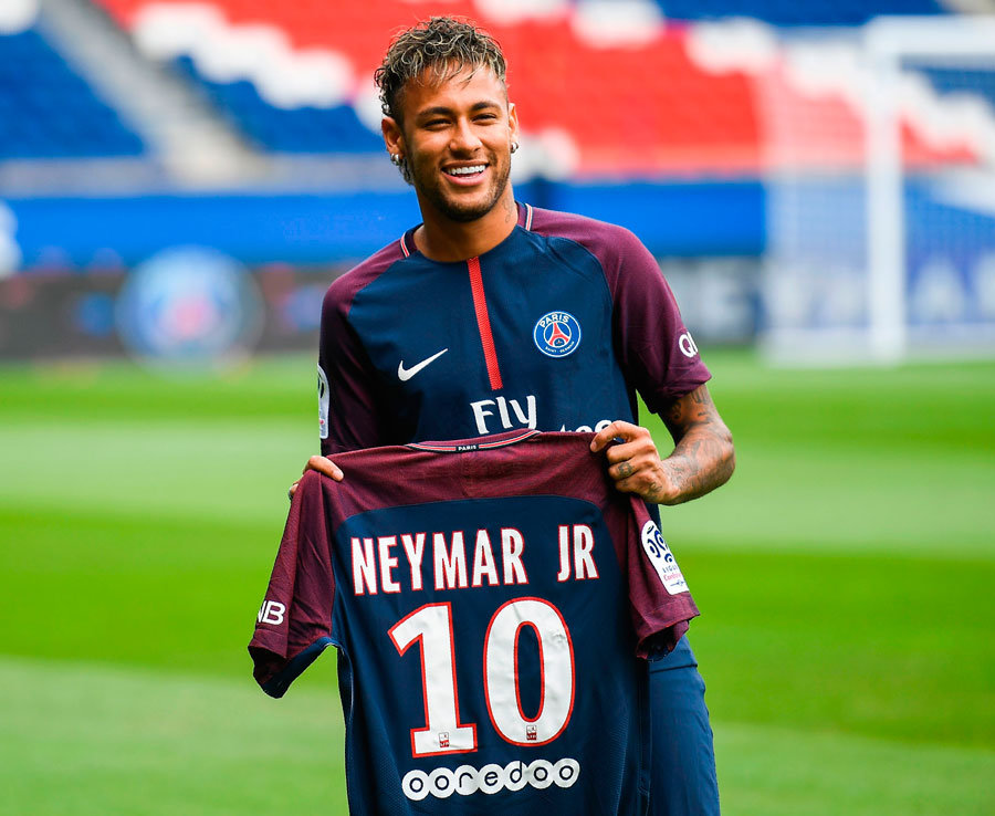 Neymar Returns Ahead of Worldcup