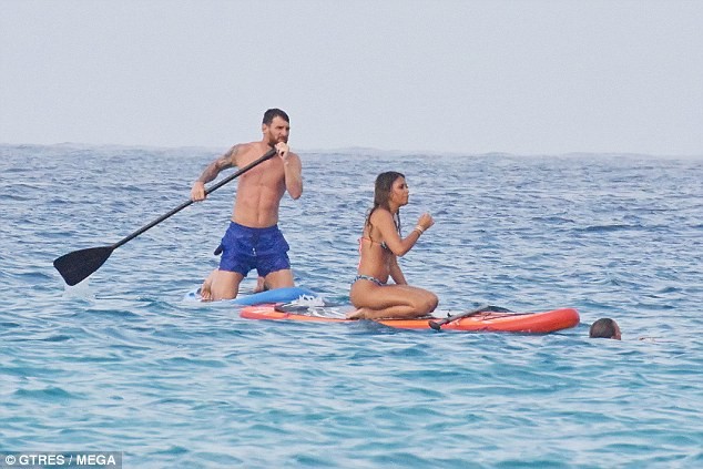 PHOTOS: Lionel Messi Takes His Family For Vacation In Ibiza
