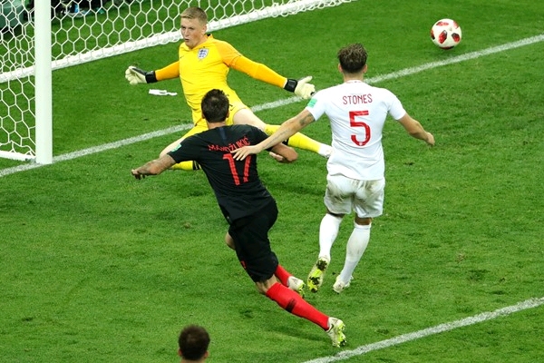 Perisic, Mandzukic Shoot Down Three Lions As Croatia Reach First Ever World Cup Final