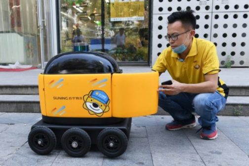 China Replaces Delivery Men With Robots