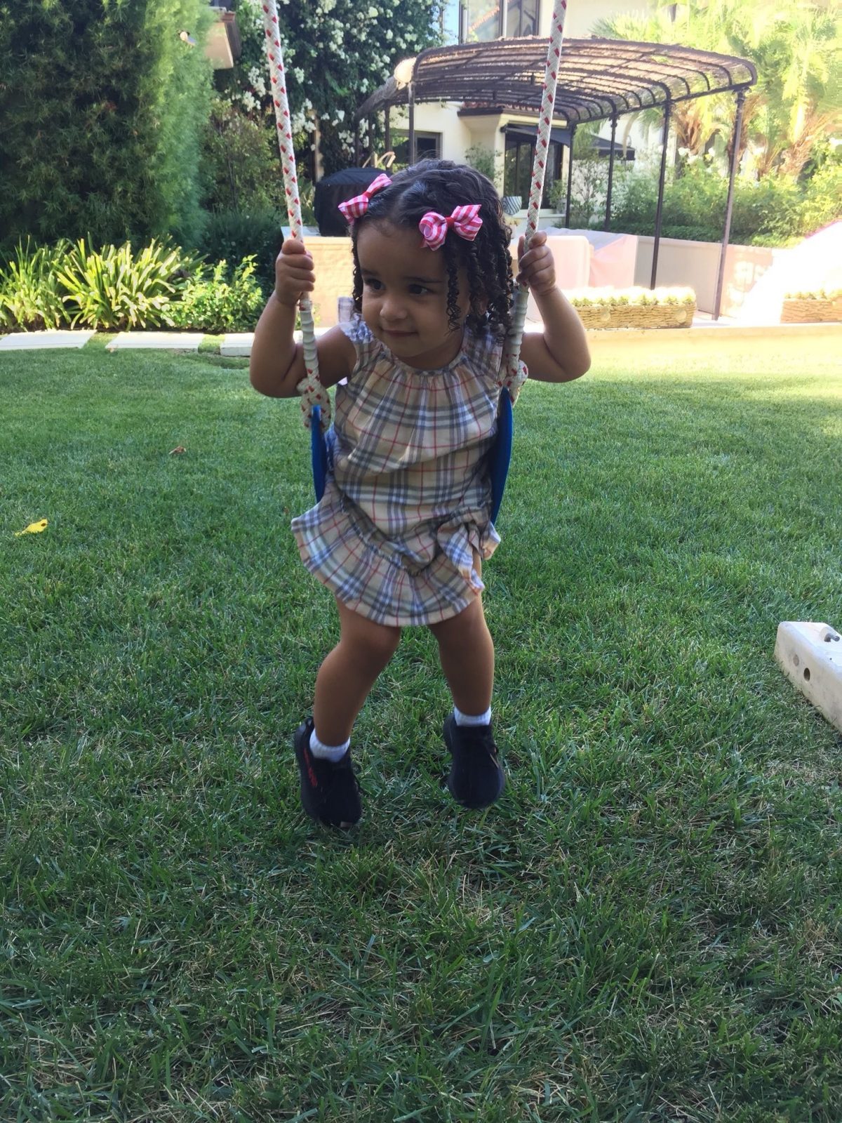 Rob Kardashian Shares Picture Of His Daughter Dream