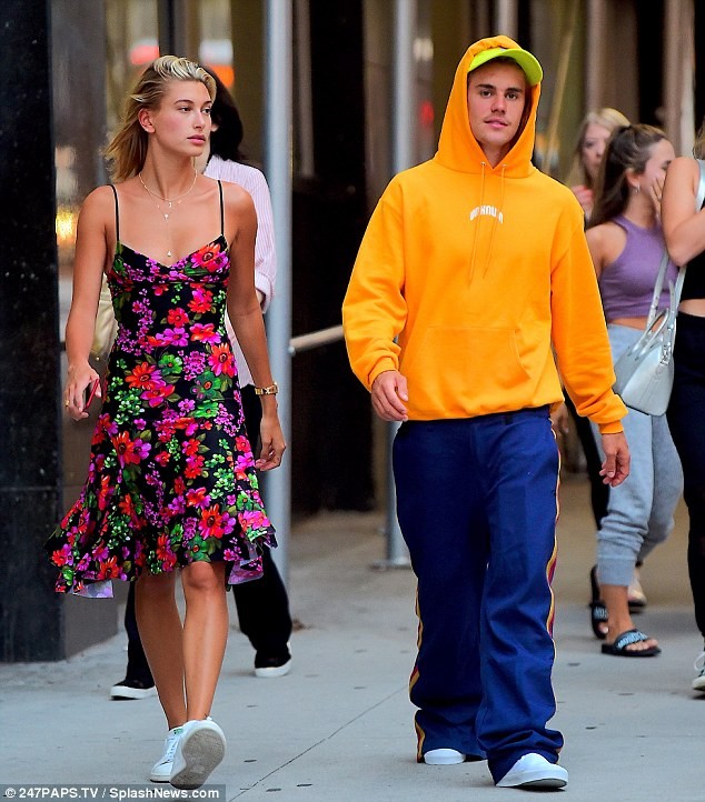 Justin Bieber And Fiancée Hailey Baldwin Seen Playing In NYC
