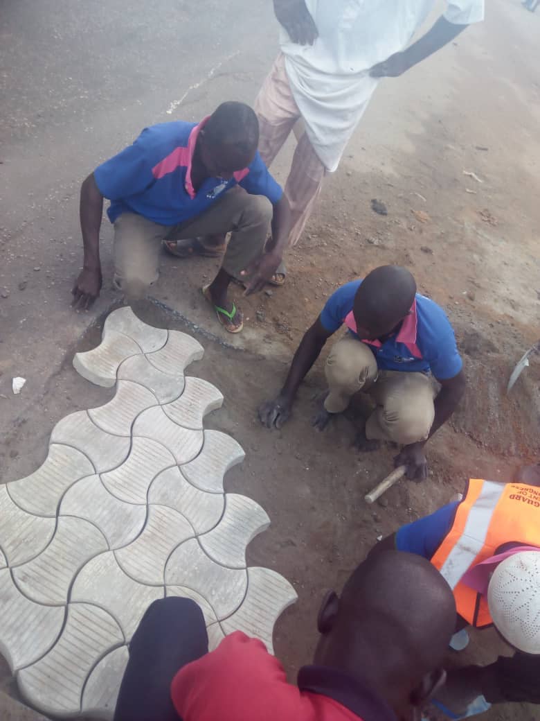 Community Service: Islamic Organisation Fixes Roads In Osun