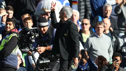 Sarri: Chelsea Fans Must Respect Mourinho