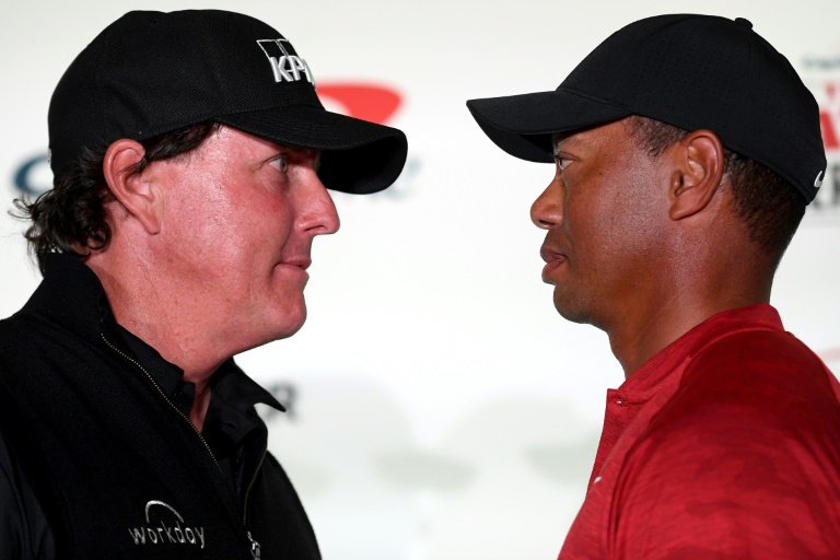 Phil Mickelson defeats Tiger Woods, bags $9 million