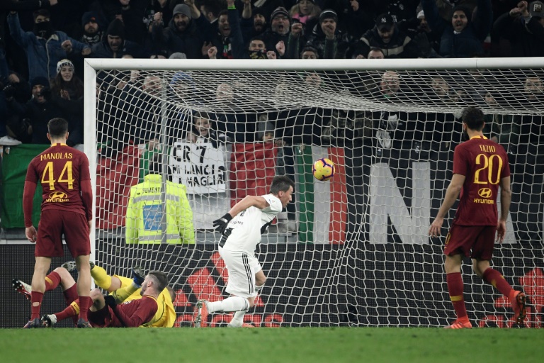 Mandzukic scores goal for Juventus to land more hurt on Roma