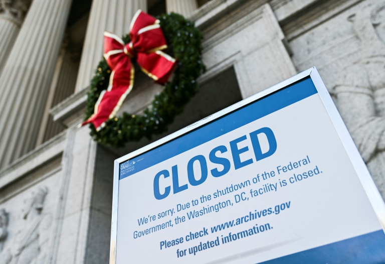 US shutdown to stretch through Christmas