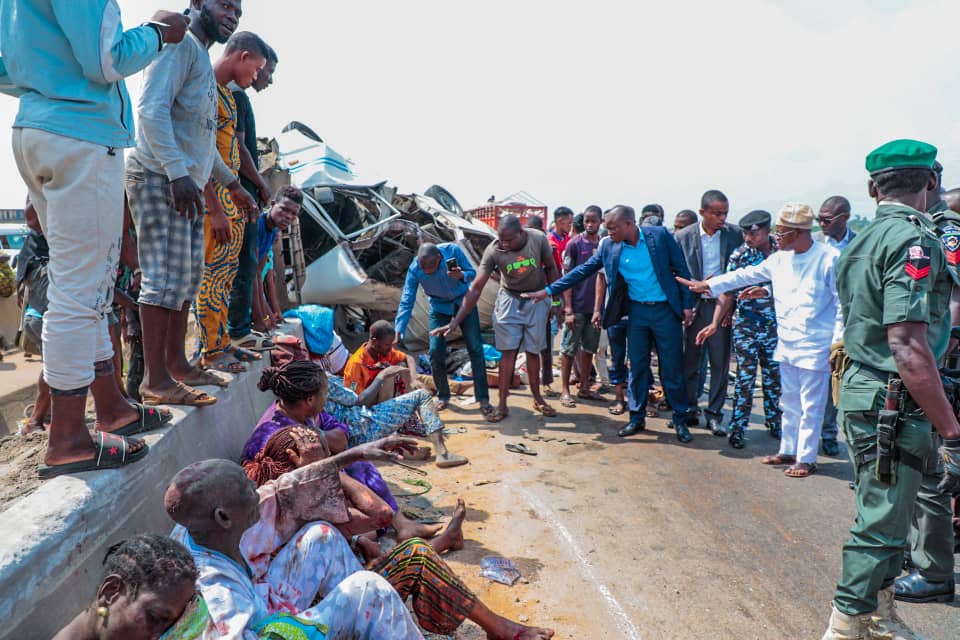 Osun Governor Stops Convoy To Rescue Accident Victims