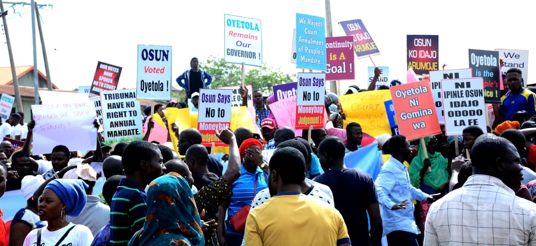 PHOTONEWS: Osun Residents Protest Tribunal Judgement