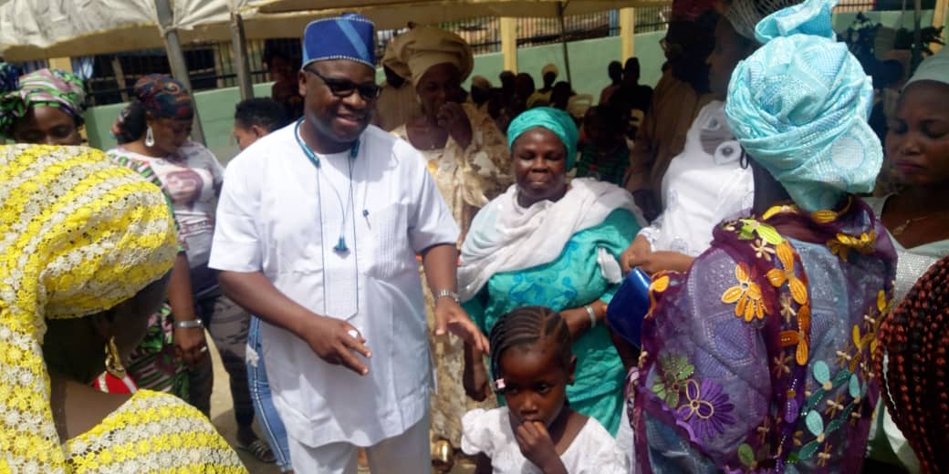 Ogunbiyi Celebrates Easter With Osun PDP Faithful, Residents