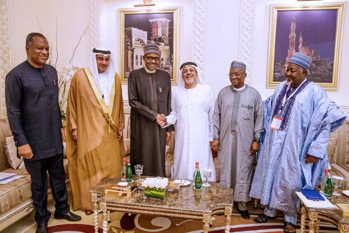 Buhari Meets Investors In Dubai