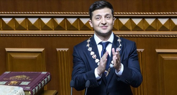 Ukraine Inaugurates Comedian Zelensky As President