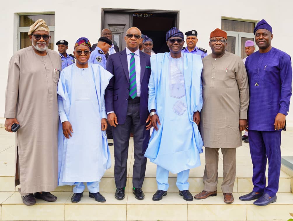 PHOTONEWS: Southwest Governors, Stakeholders Debate Security Issues At Security Summit