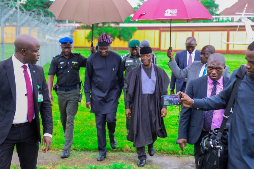PHOTONEWS: Osinbajo Visits Osun, Meets Traditional Rulers Over Insecurity