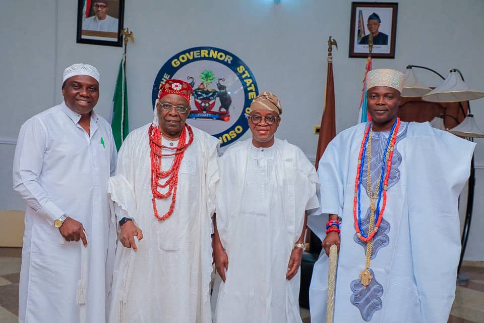 PHOTONEWS: Owa Obokun Of Ijesaland Visits Governor Oyetola In Osogbo