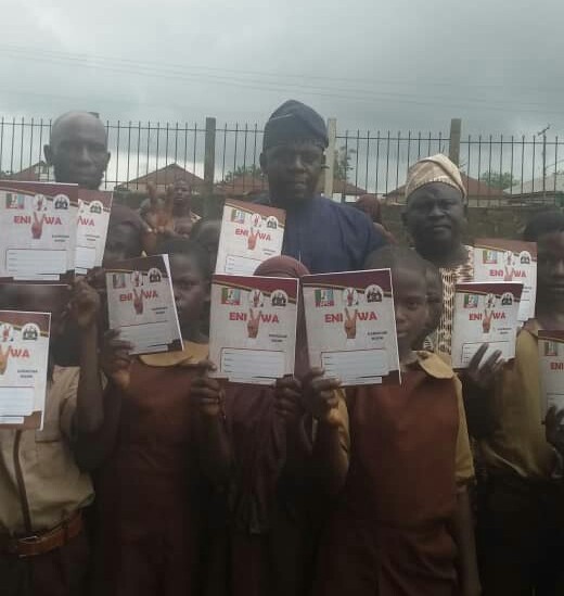 Osun LG Parliamentarian, Owoade Distributes 10,000 Exercise Books To Public Schools