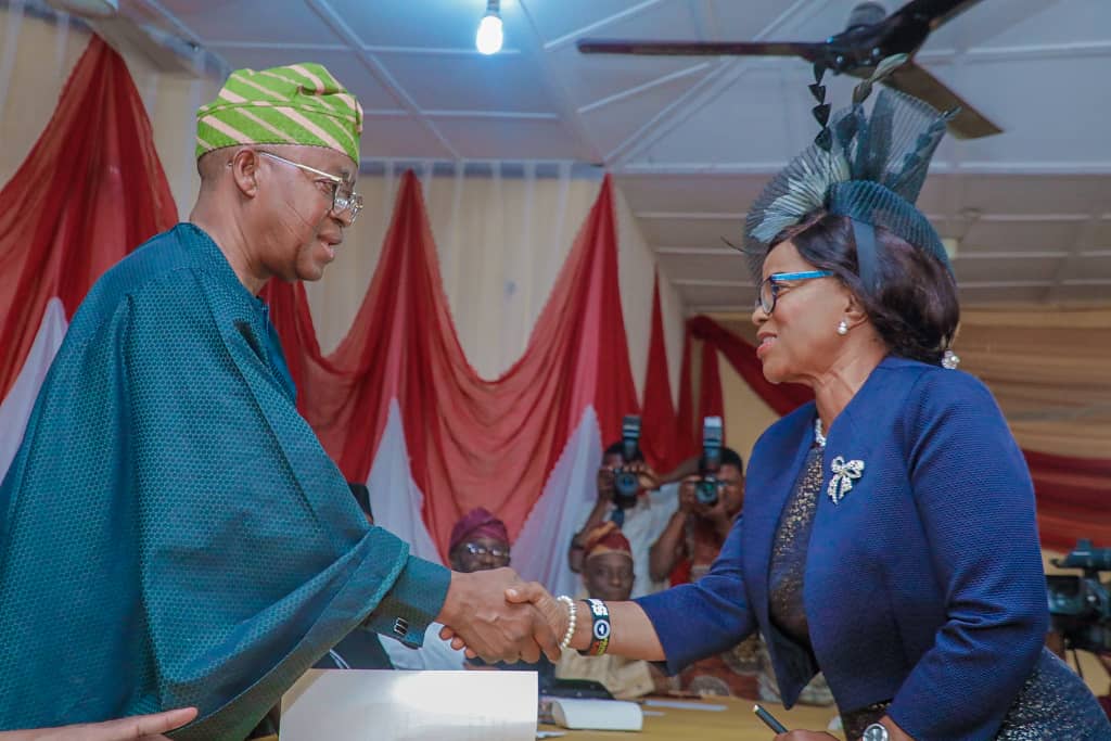 Osun Gov. Swears in Customary Court of Appeal President