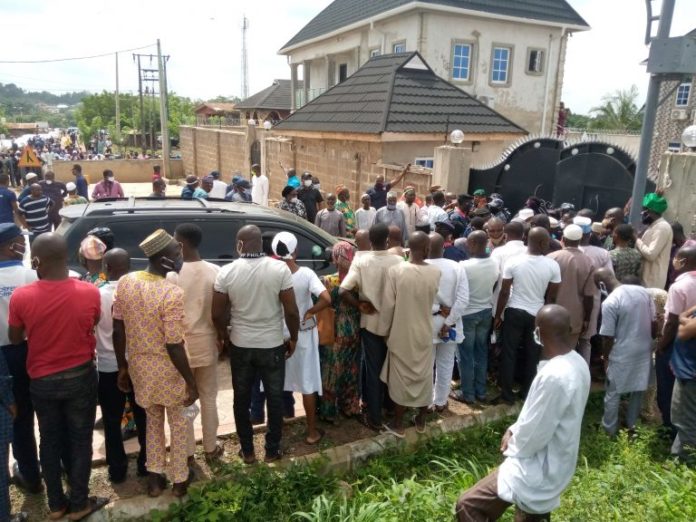 Oyetola’s Deputy Chief Of Staff, Adebisi Buried In Ilobu