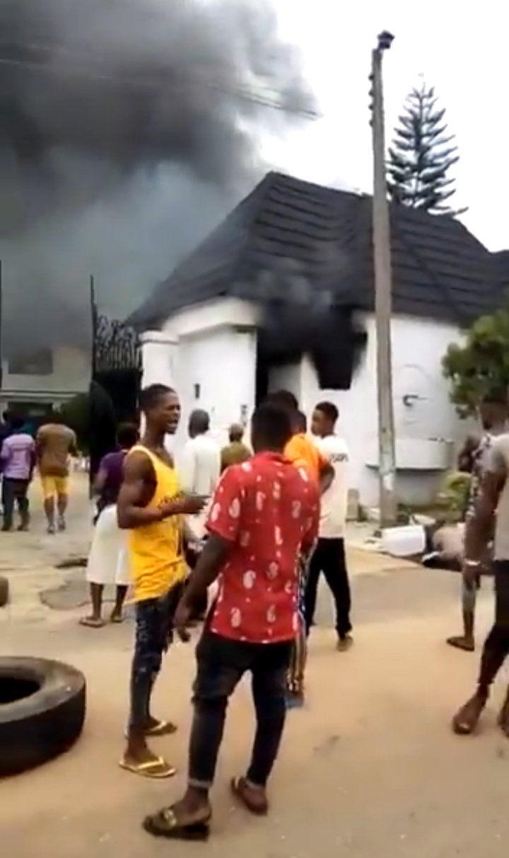 Breaking: Photos of Hope Uzodinma’s House Set Ablaze By Hoodlums
